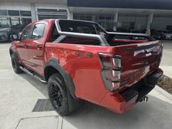 2024 Isuzu
                D-MAX BLADE