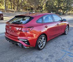 2020 Kia
                Cerato Sport+