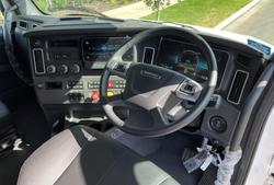 2025 Freightliner Cascadia 126 White