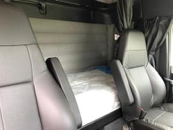 2025 Freightliner Cascadia 126 White