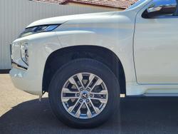 2021 Mitsubishi
Pajero Sport GLX