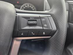 2024 Mitsubishi
Outlander ES