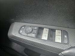 2024 Mitsubishi
Outlander ES
