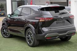 2024 Nissan
                QASHQAI Ti