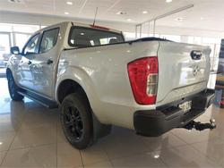 2022 Nissan Navara SL