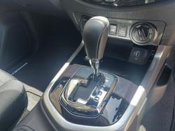 2024 Nissan
Navara ST-X