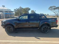 2024 Nissan
                Navara PRO-4X