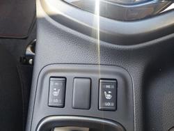 2024 Nissan
                Navara PRO-4X