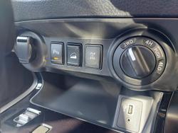 2024 Nissan
                Navara PRO-4X