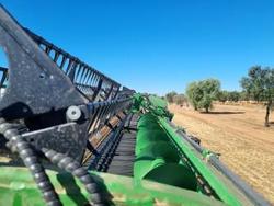 2019 John Deere S780 Combine & 740D Front With Trailer