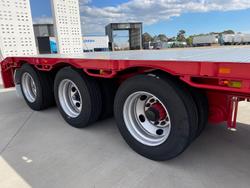 2025 CIMC
                45' Drop Deck With Ramps (Single & Bifold Available) 