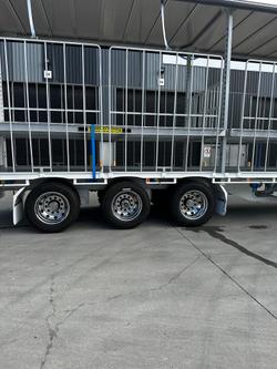 2025 CIMC
34 Pallet Drop Deck Mezz Curtainsider B Double