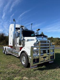 2024 Kenworth T909