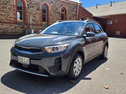 2021 Kia
                Stonic S