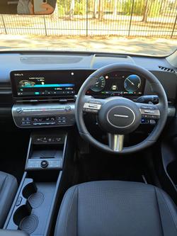 2025 Hyundai
                Kona Electric Premium