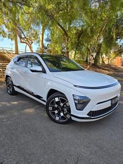 2025 Hyundai
                Kona Electric Premium