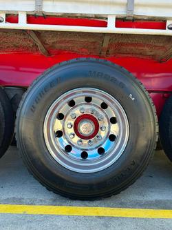 2017 Barker
                St3 Od 22 Pallet Refrigerated Sd Tail Gate 