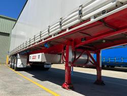 2017 Barker
                St3 Od 22 Pallet Refrigerated Sd Tail Gate 