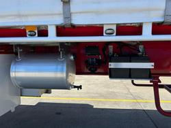 2017 Barker
                St3 Od 22 Pallet Refrigerated Sd Tail Gate 