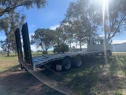 2015 Fuso 2427 6X2 Allison Auto Trans Beavertail White