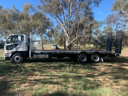 2015 Fuso 2427 6X2 Allison Auto Trans Beavertail White