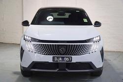 2024 Peugeot 3008 GT Hybrid P64 Okenite White