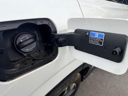 2025 MG HS Essence AS33 MY25 Pearl White