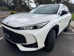 2025 MG HS Essence AS33 MY25 Pearl White