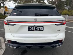 2025 MG HS Essence AS33 MY25 Pearl White