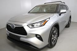 2021 Toyota
                Kluger GXL