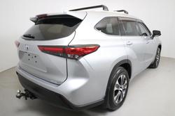2021 Toyota
                Kluger GXL