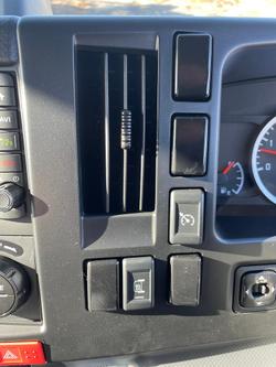 2025 Isuzu
                Npr 75-190 AMT MWB