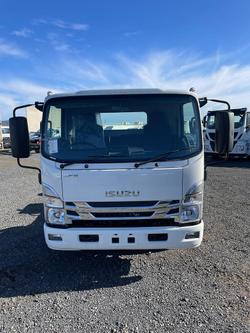2025 Isuzu
                Npr 75-190 AMT MWB