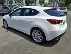 2015 Mazda
3 SP25