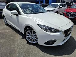 2015 Mazda
3 SP25