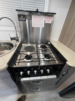 2025 Avan Aspire 555-1