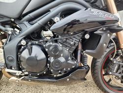 2015 Triumph Speed Triple 1050 ABS Speed Triple Black