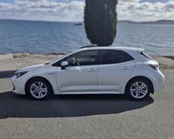 2018 Toyota
Corolla Ascent Sport Hybrid