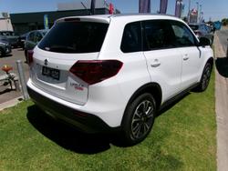 2022 Suzuki
Vitara Turbo