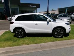 2022 Suzuki
Vitara Turbo