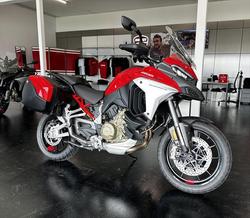 2023 Ducati Multistrada V4S Multistrada Red