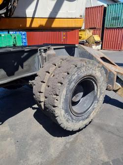 2011 Liebherr Lh40 Yellow