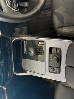 2024 Mazda CX-80 G40e Touring