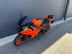 2024 KTM RC 390 RC Orange