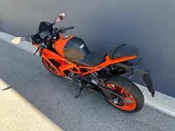 2024 KTM RC 390 RC Orange