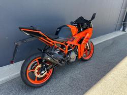 2024 KTM RC 390 RC Orange