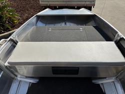 2025 QUINTREX F390 Outback Explorer