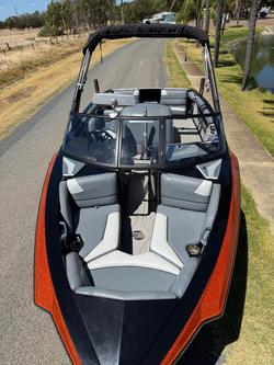 2020 Malibu Response TXi Open Bow