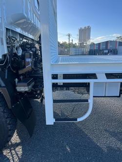 2024 Isuzu N Series NPS 75/45-155 White