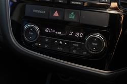 2016 Mitsubishi
Outlander Exceed